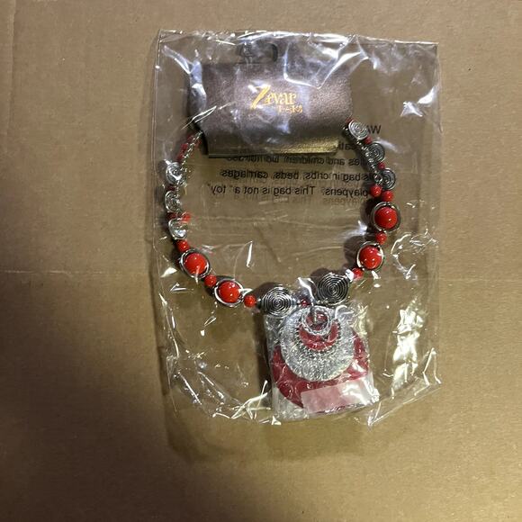 Zevar by Treska Round Necklace Red Silver - Picture 10 of 11